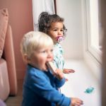 AVENT SUCETTE ORTHO 6-18M GIRL PAP/BALLO SCF080/04