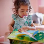 AVENT SUCETTE ORTHO 6-18M GIRL ELEP/PENG